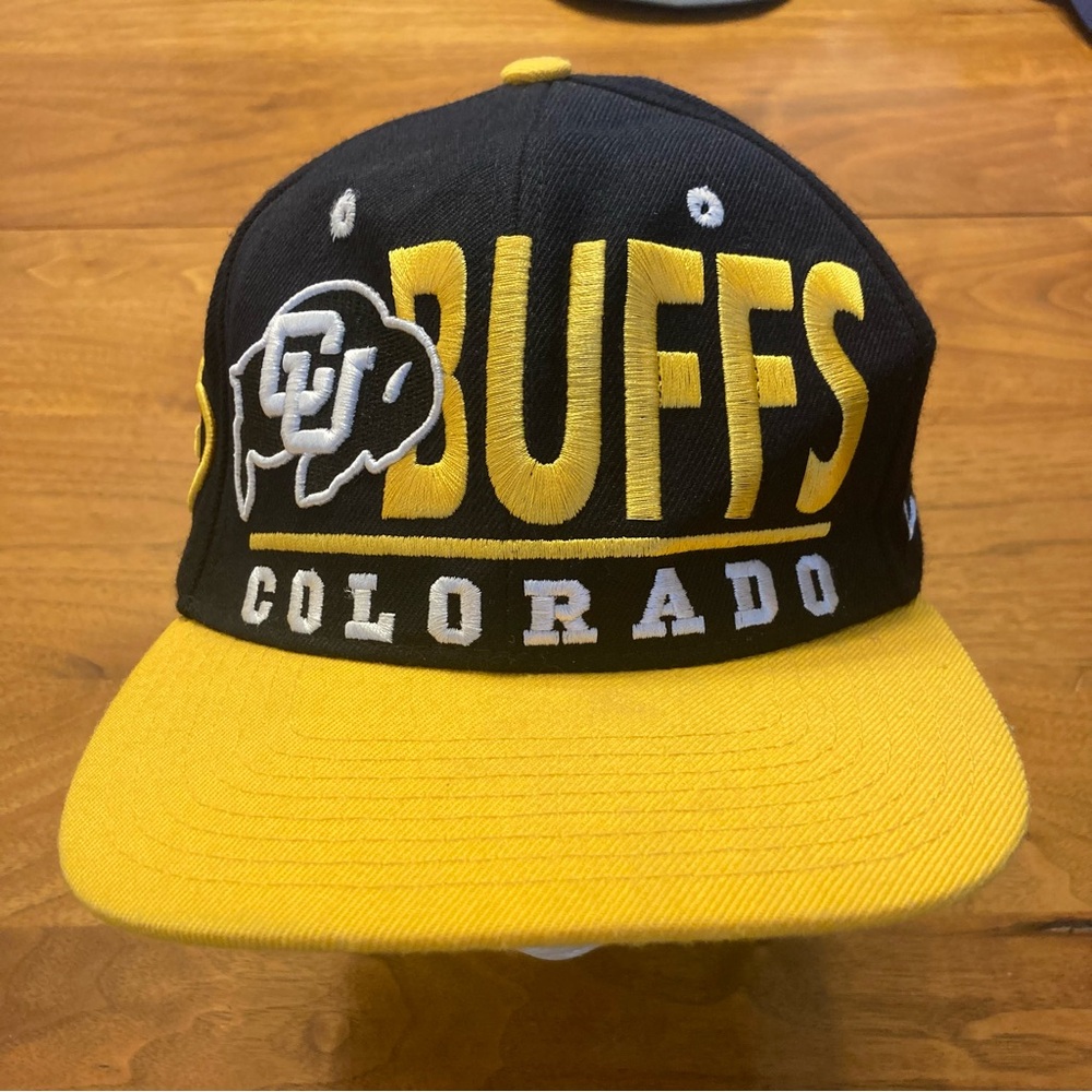 VTG Y2K UNIVERSITY COLORADO BUFFS BUFFALOES BIG LOGO SNAPBACK HAT ZEPHYR